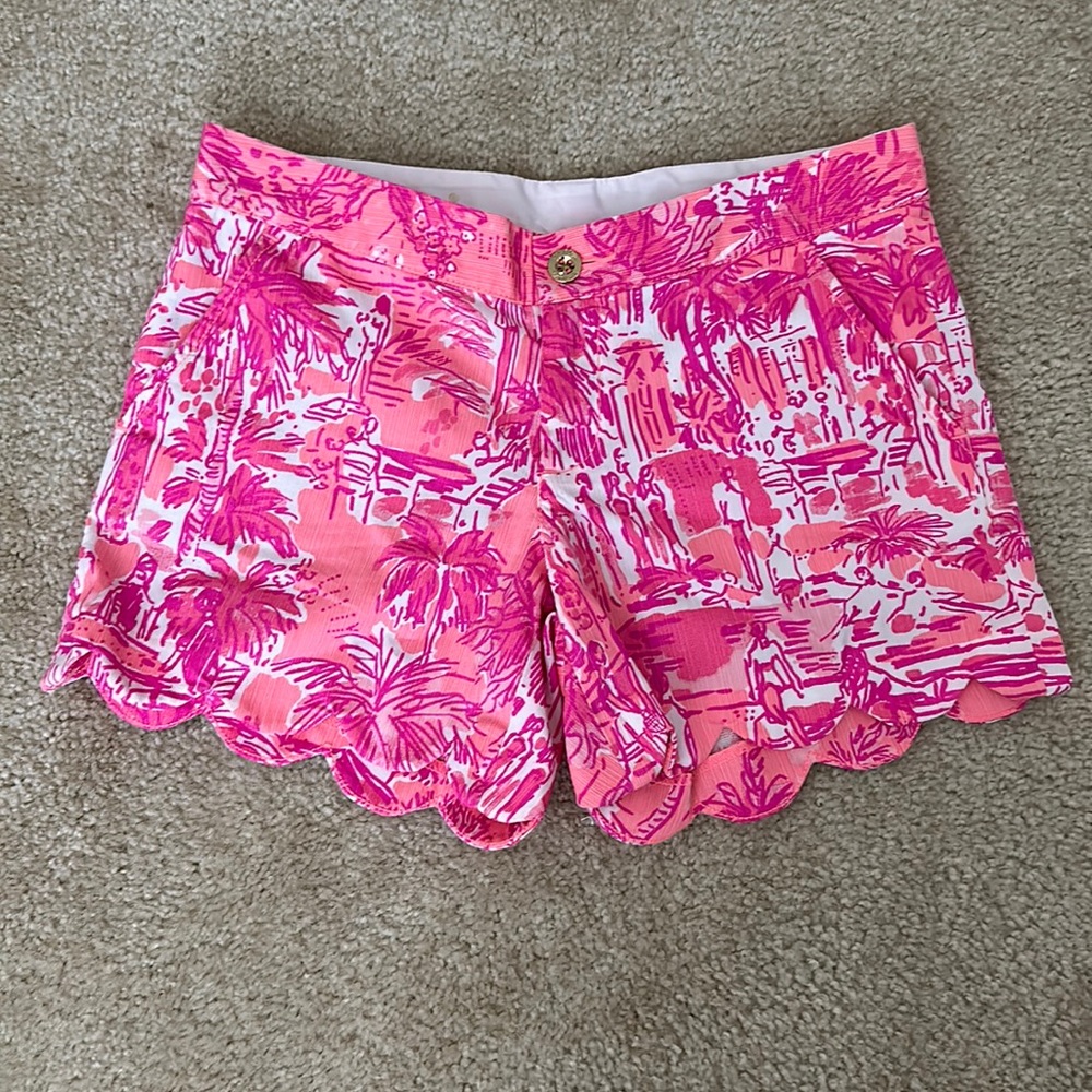 Lilly Pulitzer Buttercup Short in Cheeky Melon Rule Breakers